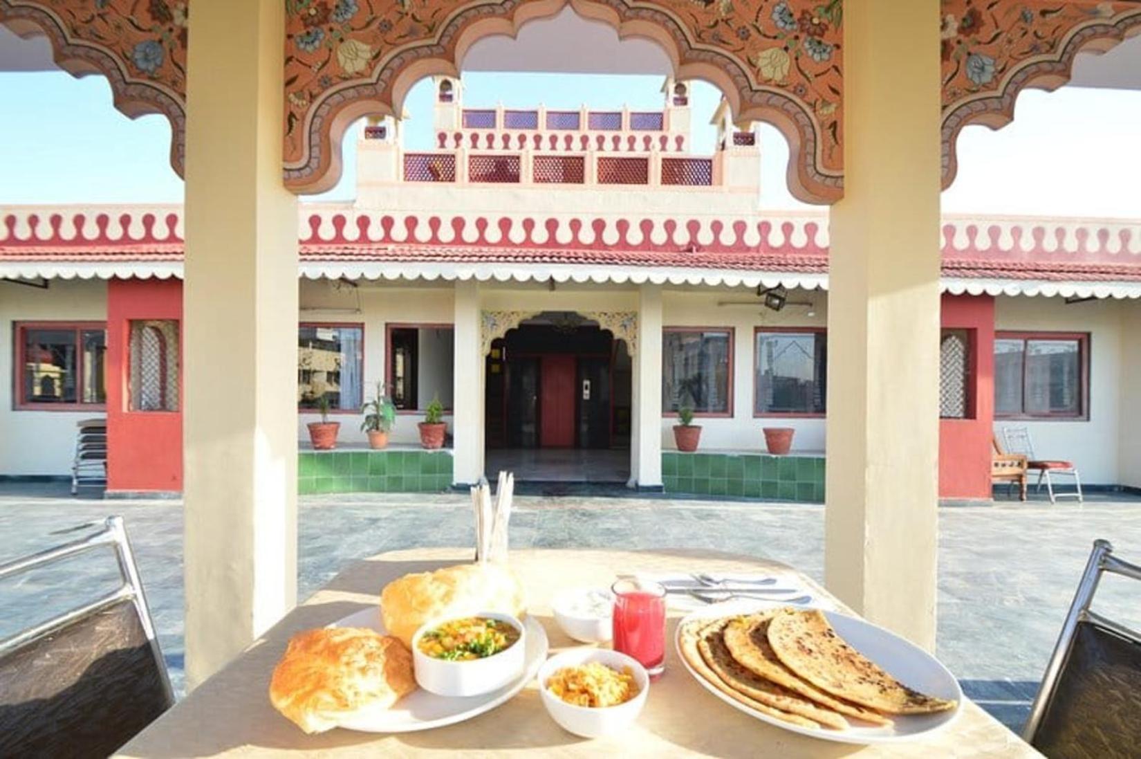 Hotel Vijay Niwas Jaipur Extérieur photo
