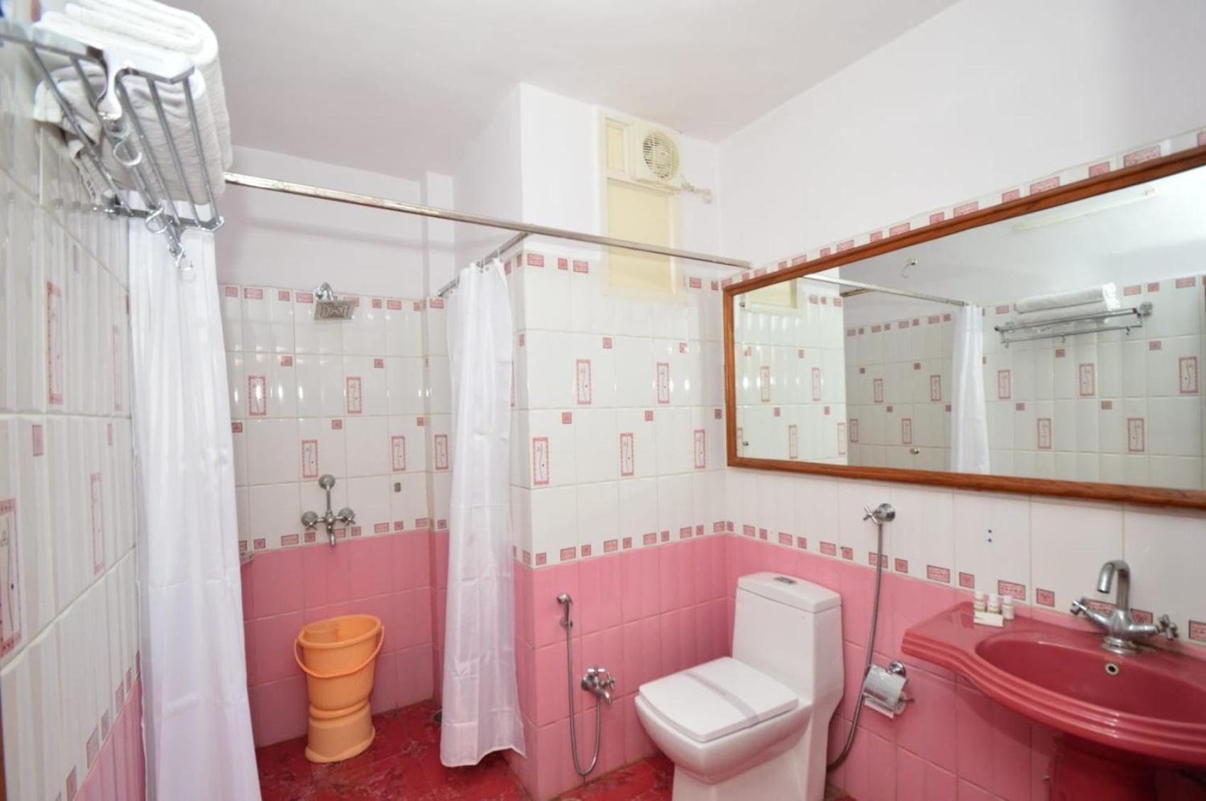 Hotel Vijay Niwas Jaipur Extérieur photo
