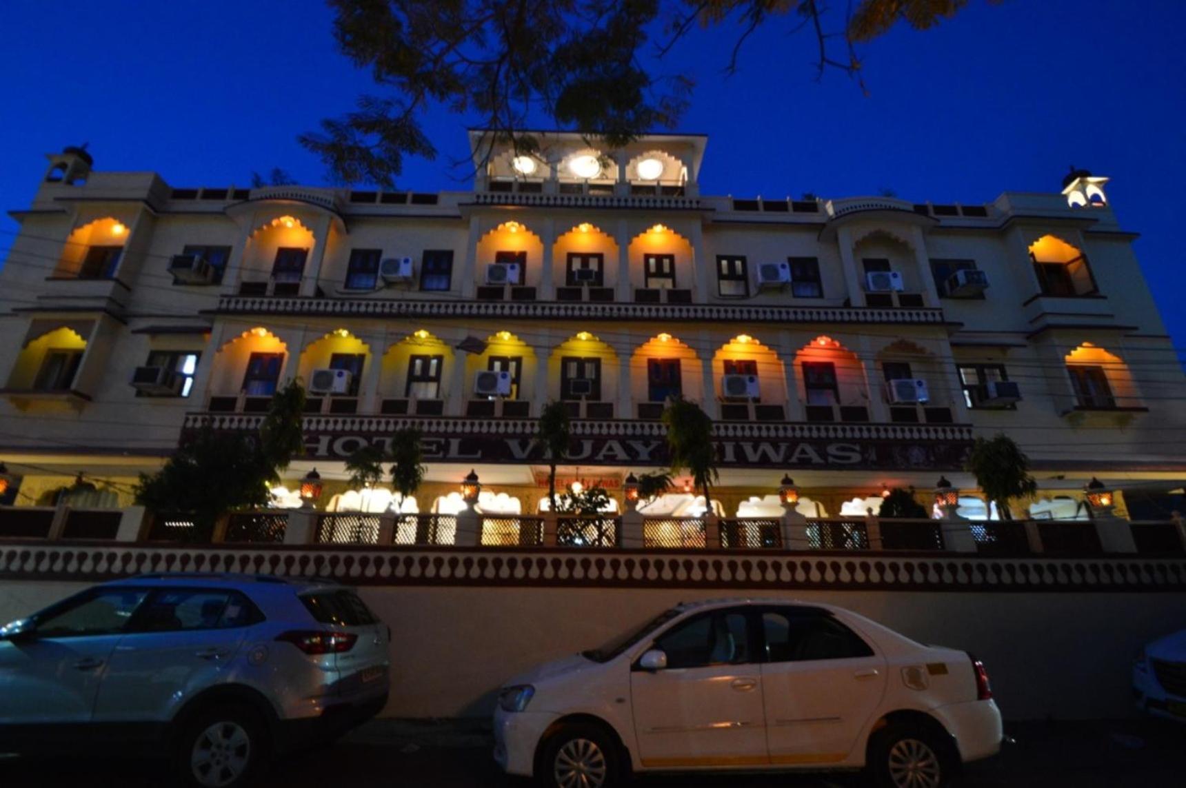Hotel Vijay Niwas Jaipur Extérieur photo